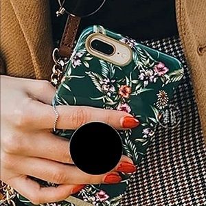 Solid Black Design Pop Grip / Phone Stand